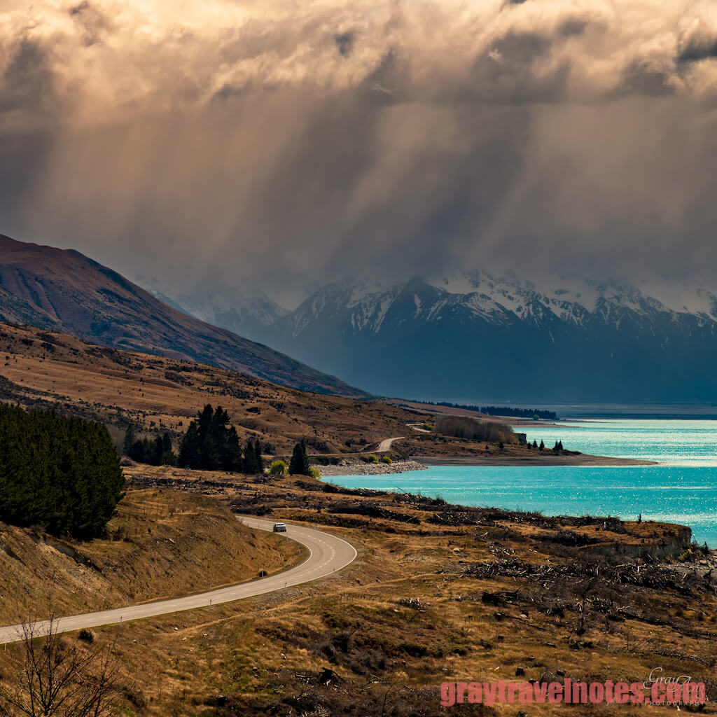 Mount Cook - An incredible image captured while we drove to Mount Cook Village