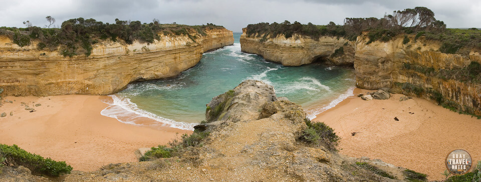 Australia - Magnificent view of the Loch Ard Gorge in Great Ocean Road